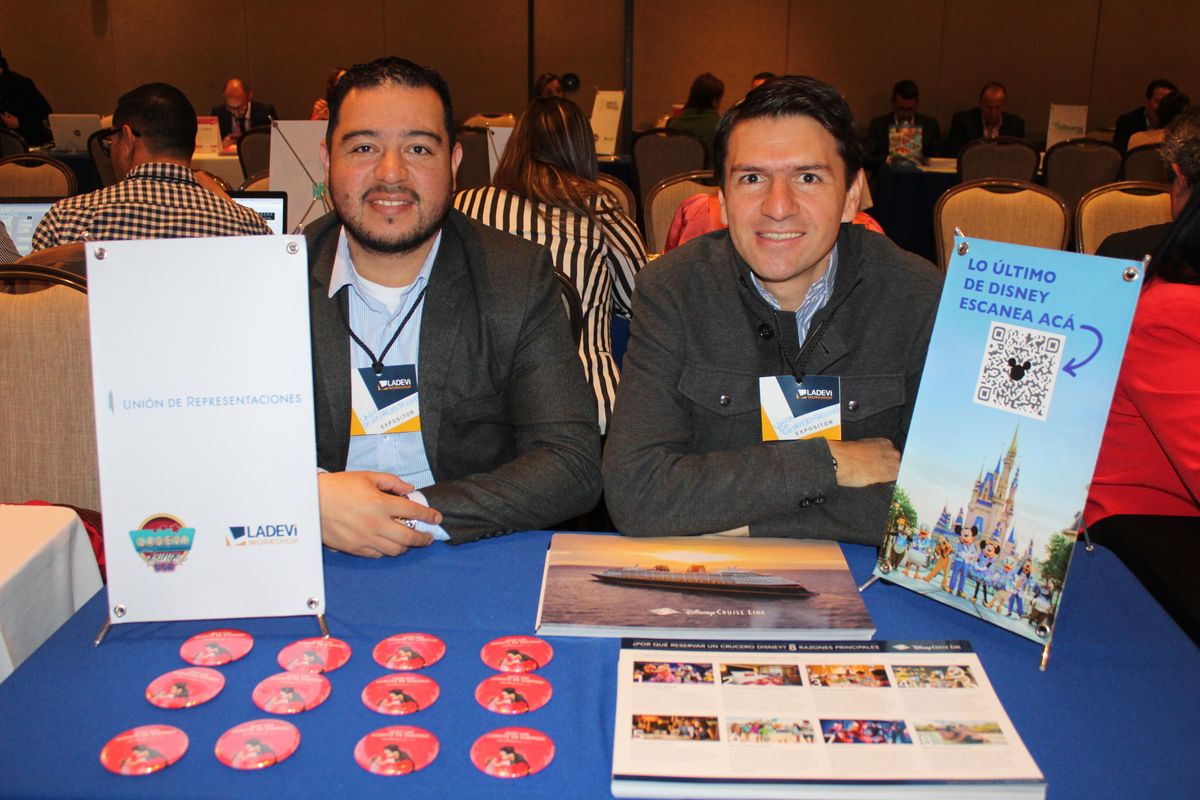 Edwin Rodríguez, ejecutivo comercial de Unión de Representaciones y Santiago Peláez Gómez, gerente general de Unión de Representaciones.