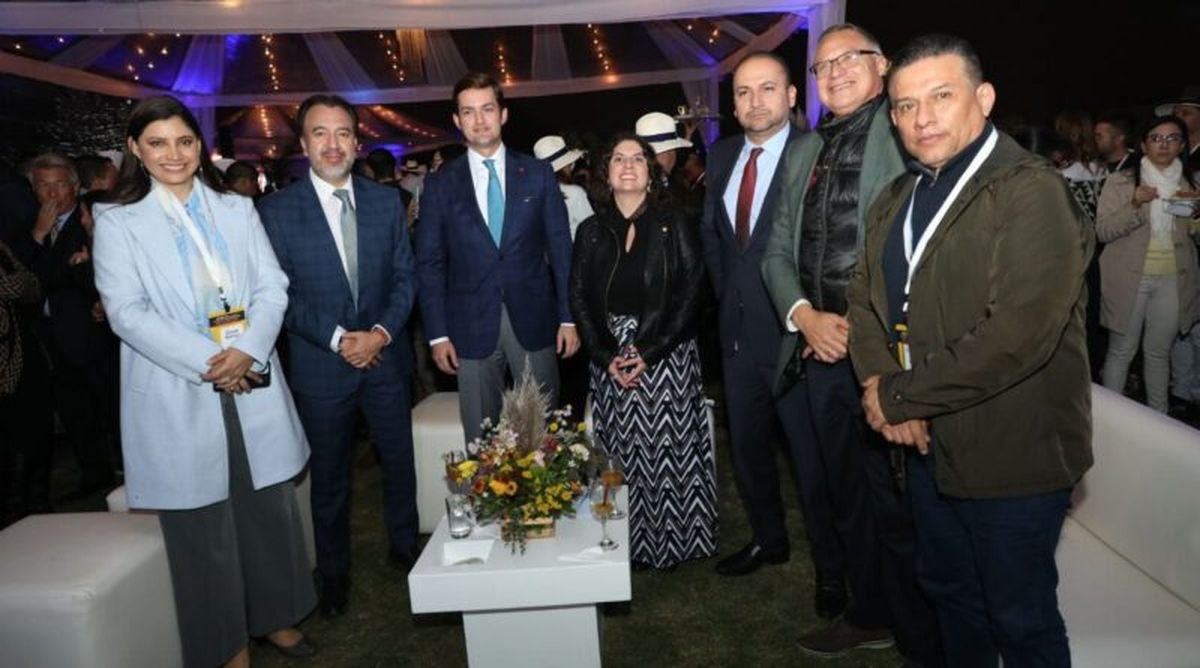 Pabel Muñoz, alcalde de Quito dio la bienvenida a los operadores turisticos internacionales quienes se dieron cita al Adventure Elevate Latin America. - Ladevi Medios y Soluciones Pabel Muñoz, alcalde de Quito dio la bienvenida a los operadores turisticos internacionales quienes se dieron cita al Adventure Elevate Latin America.