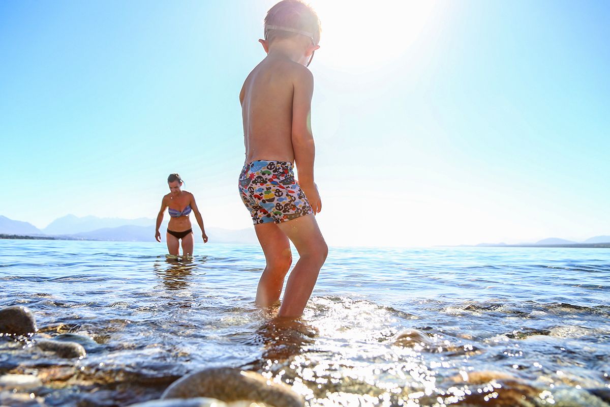 Bariloche es también un destino de verano, donde encontrar óptimas playas.