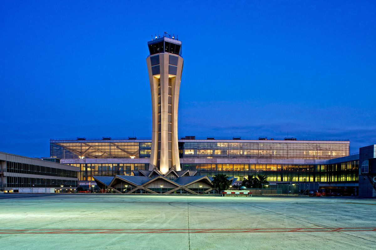 Aena ampliará el Aeropuerto de Málaga e impulsará el turismo MICE.