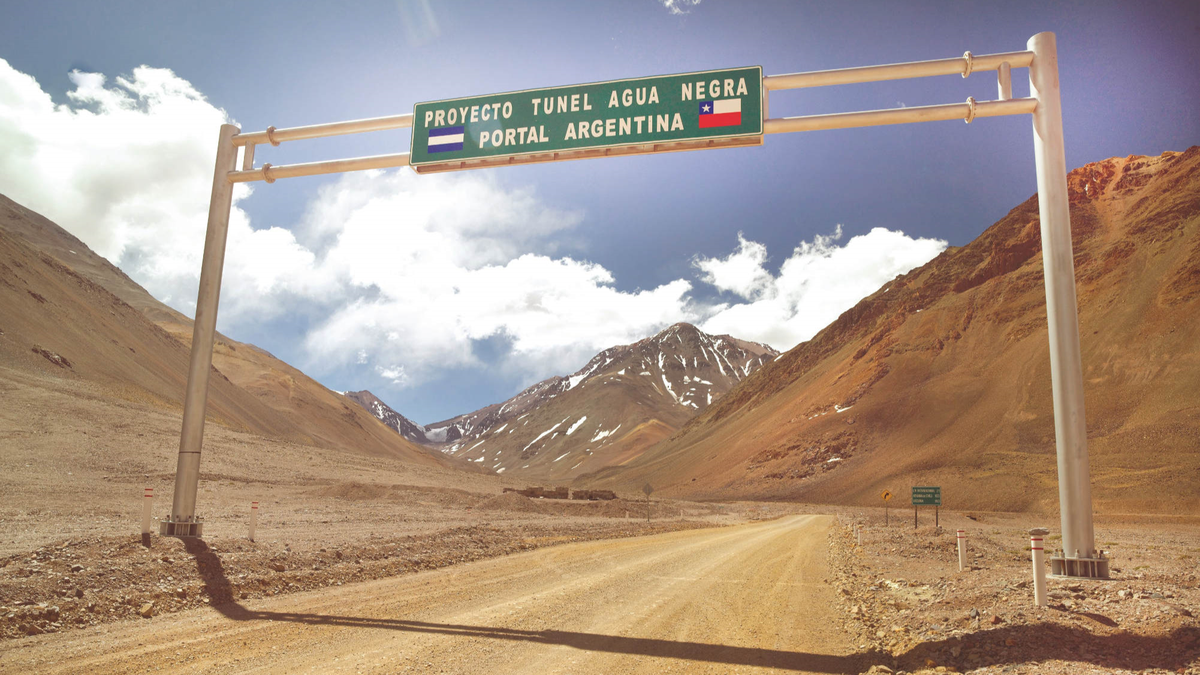 El paso será un túnel de 14 km. por la cordillera de los Andes.