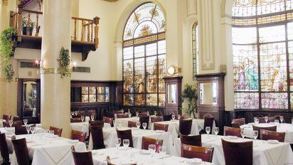 5 confiterías emblemáticas de Buenos Aires para disfrutar este fin de semana