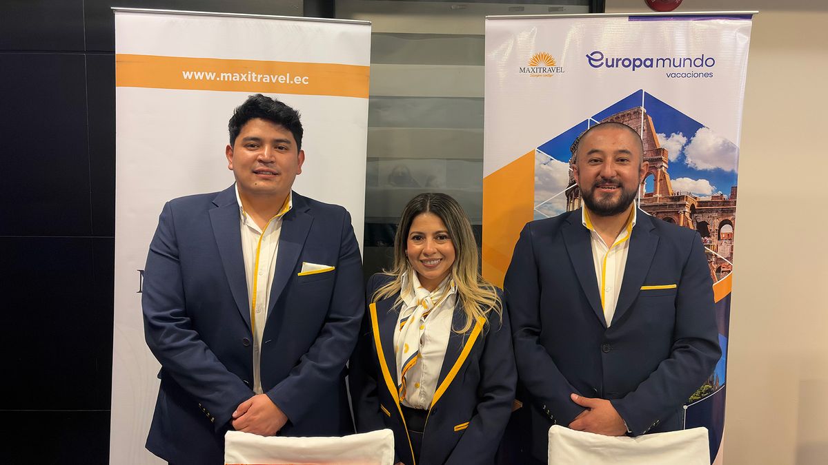 Equipo de Maxitravel en la Caravana Workshop 2026 de Maxitravel, en Quito. 