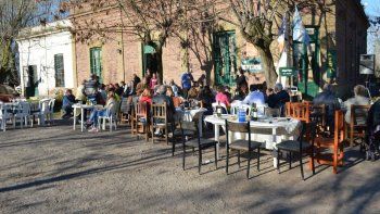 Conocé Gouin, un típico pueblo rural para escapadas a sólo dos horas de Buenos Aires donde cada año se celebra la Fiesta Nacional del Pastel.&nbsp;