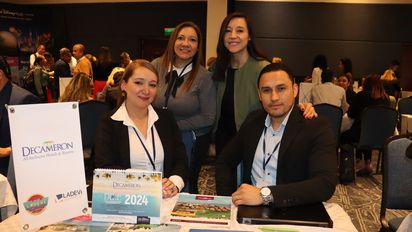 Equipo de Decameron en la marco de Ladevi Workshop.