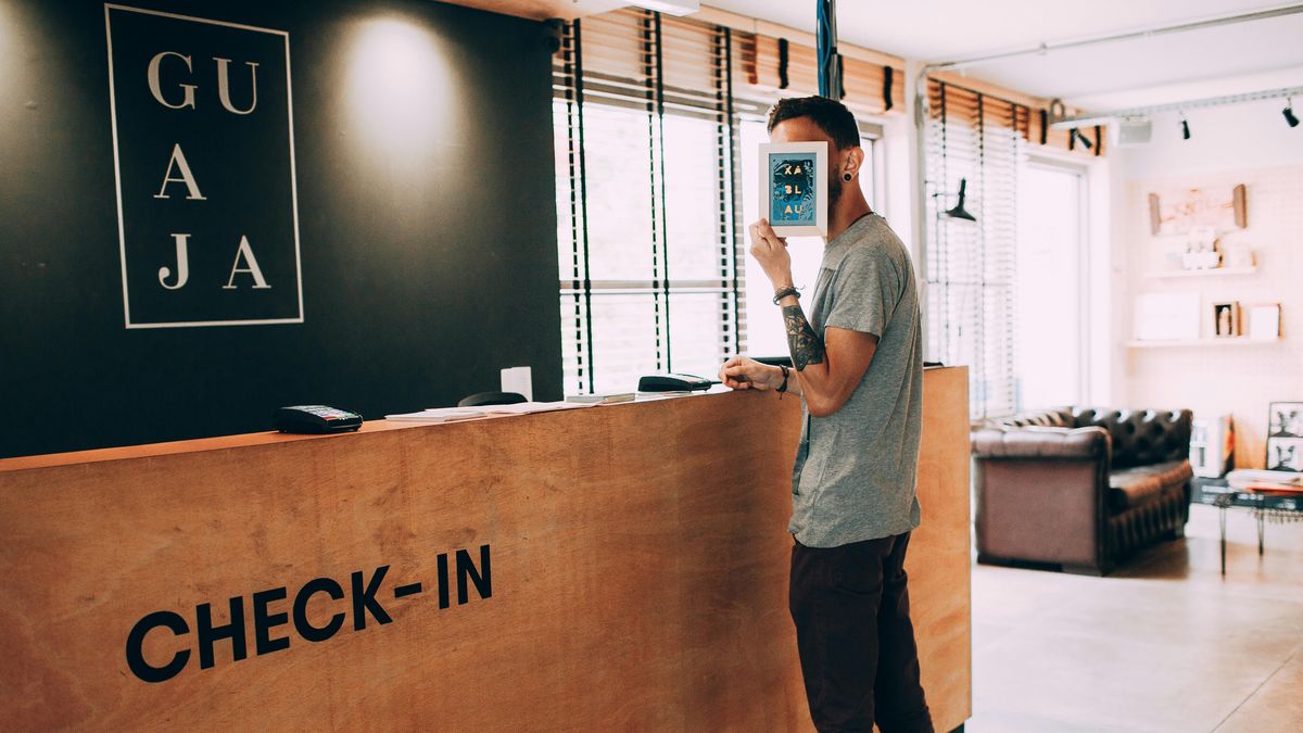 El análisis de Mabrian identifica que los hoteles son más elegidos por parejas, viajeros solitarios y quienes viajan por negocios. El análisis de Mabrian identifica que los hoteles son más elegidos por parejas, viajeros solitarios y quienes viajan por negocios.