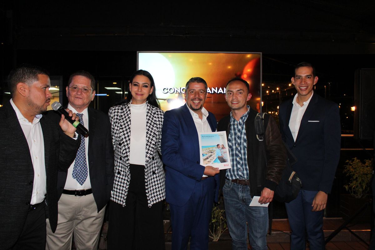 Alexis Zapata, Ovidio Diaz, Nadkyi Duque, Enrique Mejía, agente de viajes y Guillermo Vargas.