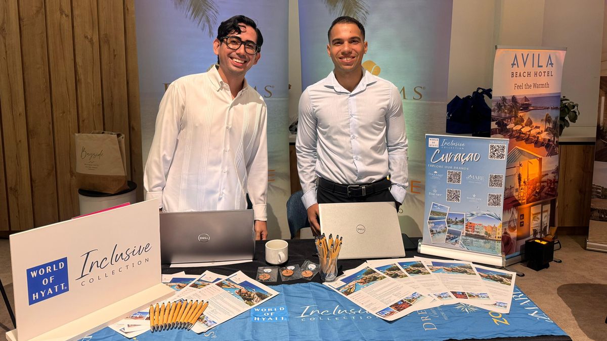 Stand de Inclusive Collection durante las reuniones uno a uno en el marco del Latin American Trade Symposium. 