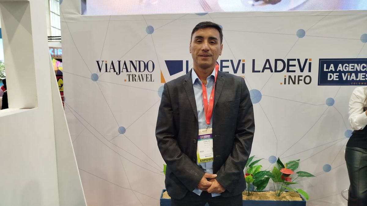 Carlos Miranda de Dika Travel.