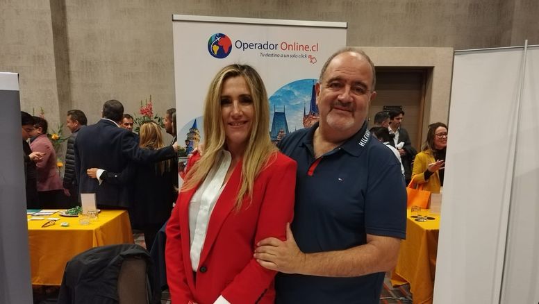 Úrsula Fuentes, Key Account manager de la empresa y Luis Martin, gerente general de la compañía, representaron a Operador Online en los workshops de Ladevi en Chile.