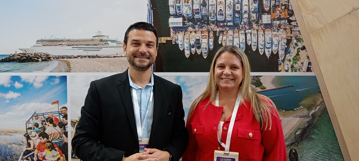 David Lydia, Assistant Director Marketing & Business Development de Simon Property Group, y Caitlan Etchevers, Senior Manager de Visit Lauderdale. 