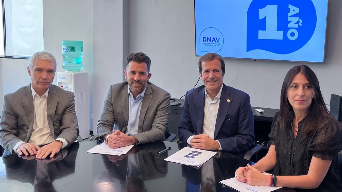 Faevyt: Adrián Pastine, secretario; Ezequiel Barberis, vicepresidente; Andrés Deyá, presidente; María Gabriela Martínez, prosecretario.