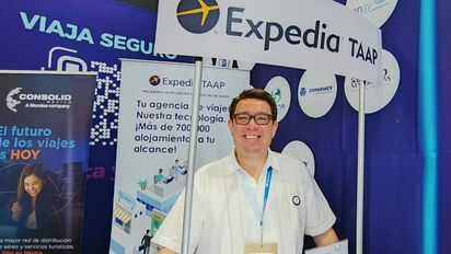 Altair Fuertes, ejecutivo de ventas de Expedia TAAP en el Tianguis Turístico.