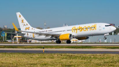 Uno de los B-737 de Flybondi.