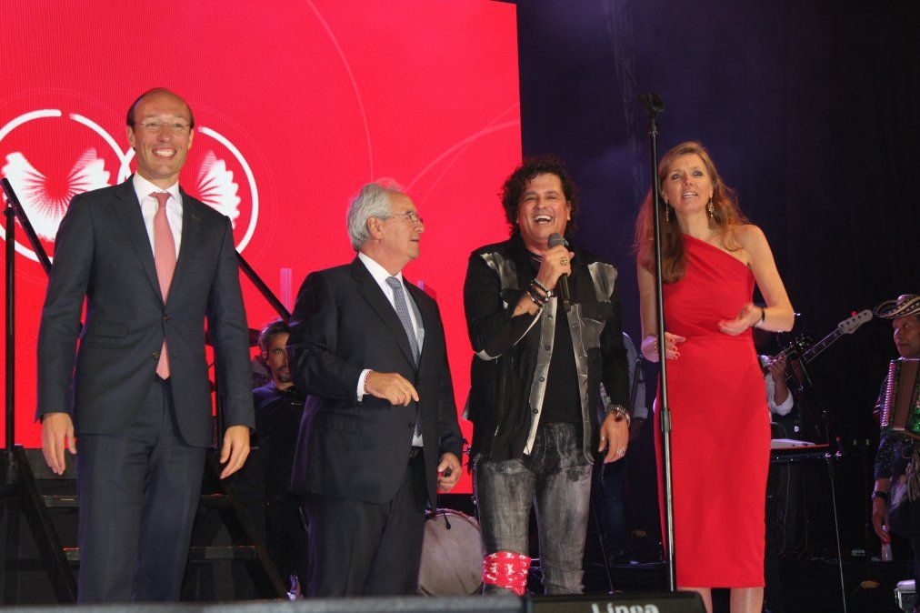 Carlos Vives durante el festejo de Avianca.