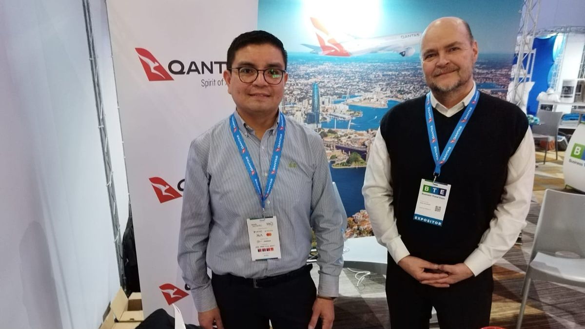 Equipo de Qantas, conformado por Raúl Villegas y Luis Osvaldo Pardo.