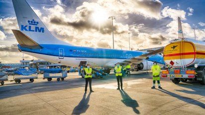 KLM brega por los vuelos sostenibles.