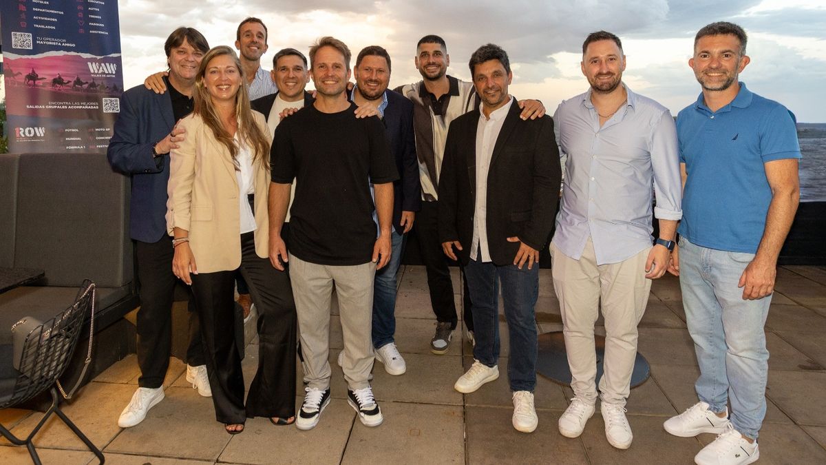 El equipo de TS Tour Operador en Rosario: Gerson Vianna Alves, Yanina Andrusiw, Federico Aldamiz, Esteban Martinich, Rodrigo Ruiz, Facundo Martino, Sebastián Hernandez, Diego Foti, Bautista Martino y Mariano Rateni.
