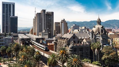 Medellín celebra el fin de año con eventos únicos que atraen a visitantes de todo el mundo. &nbsp;