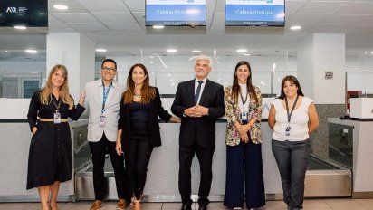 Marianela Gino, Angelino Harris, Lorena Gasser, Eduardo Rogmanoli, Josefina Grandineti y Georgina González en el marco del regreso de Copa Airlines a Rosario.