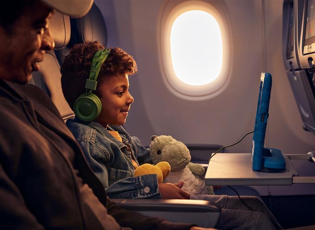 Delta Air Lines expande los alcances de su servicio de Wi-Fi gratuito de alta velocidad. - Ladevi Medios y Soluciones Delta Air Lines expande los alcances de su servicio de Wi-Fi gratuito de alta velocidad.