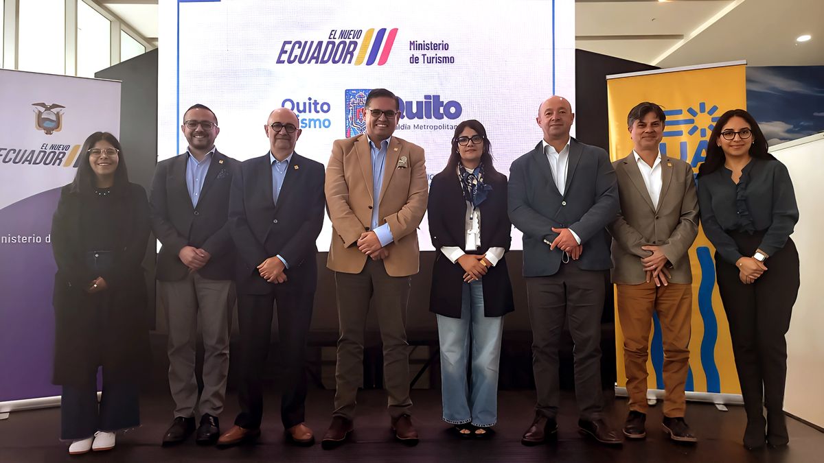 El evento de marca país contó con la presencia de Mateo Estrella, ministro de Turismo, y representantes de Ahotec, Agrepi, Captur y Quito Turismo. - Ladevi Medios y Soluciones El evento de marca país contó con la presencia de Mateo Estrella, ministro de Turismo, y representantes de Ahotec, Agrepi, Captur y Quito Turismo.