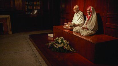Imagen de cera de Mahatma Gandhi en la Casa Birla.