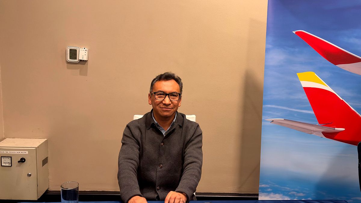 Diego Trujillo, de Iberia, en la Caravana Workshop 2026 de Maxitravel, en Quito. 