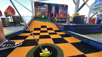 Cada nuevo crucero trae innovaciones, y el último barco de NCL no se queda atrás.