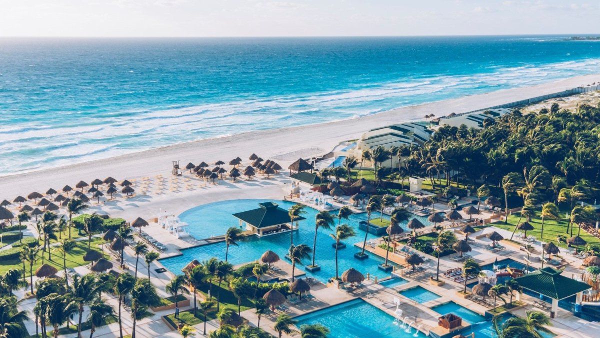 Vacaciones en el Caribe 2026: Iberostar Hotels & Resorts cuenta con el programa “Wave of Change”, que hace del turismo responsable una realidad.