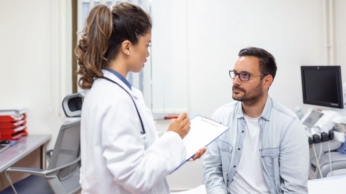 Se prevé que durante la Copa Mundial de Futbol el flujo turístico incremente 44%, lo que se reflejará en una mayor demanda de servicios médicos.