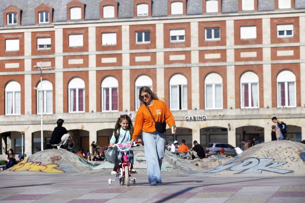 Los precios de los alquileres en Mar del Plata para estas vacaciones de invierno varían por zona y forma de alquiler. Conocé más en esta nota. 