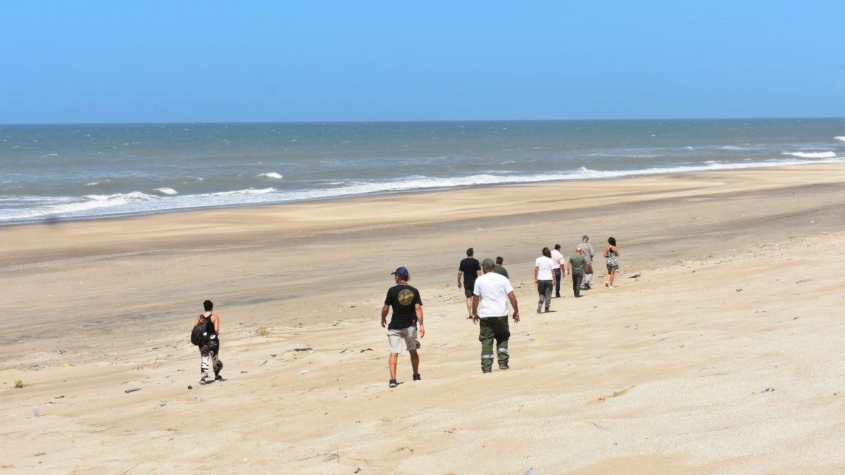 Mar Chiquita tiene una de las playas más extensas, limpias y tranquilas del país. Mar Chiquita tiene una de las playas más extensas, limpias y tranquilas del país.