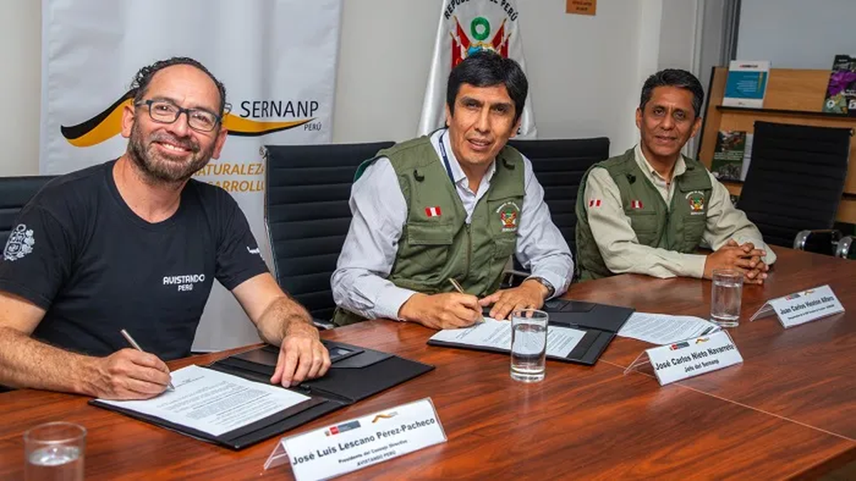 Distintas autoridades firman acuerdo de cooperación para impulsar el avistamiento de aves en distintas zonas de Perú. - Ladevi Medios y Soluciones Distintas autoridades firman acuerdo de cooperación para impulsar el avistamiento de aves en distintas zonas de Perú.