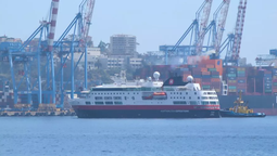 MS Fram llegó la mañana de este viernes 13 de octubre al Puerto de Valparaíso.