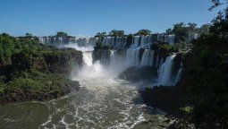 altText(Cataratas del Iguazú: horario extendido por el Carnaval 2023)}