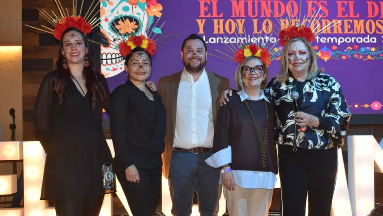 Sandra Díaz, gerente comercial de Cielos Abiertos, Rocío La Rosa Mayta, ejecutiva comercial para la zona Andina de Europamundo; Alberto Ballesteros, director de Transportes de Europamundo; Marisol Amo, Directora del Departamento de Guías; Rocío Rodríguez, presidente de Cielos Abiertos.