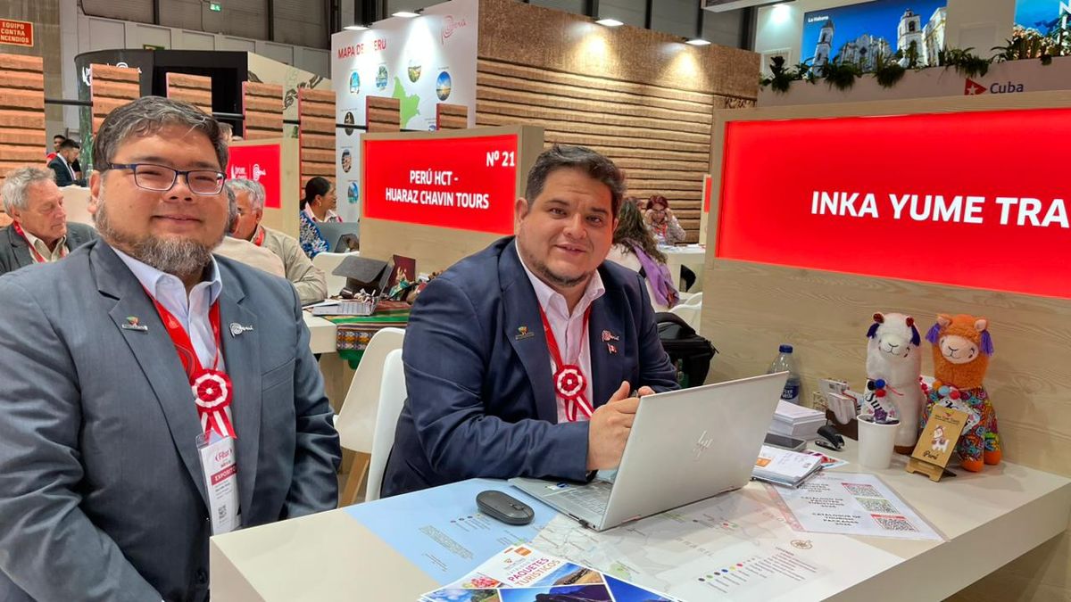 Dan Omura, product Manager y Miguel Garrido Lecca, gerente general de Inka Yume Travel.