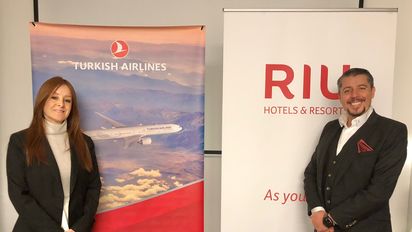 Claudia Prieto, gerente de Ventas para Colombia de Turkish Airlines y Enrique Mejía, gerente de Ventas de RIU Hotels & Resorts para Colombia, Ecuador y Guatemala.