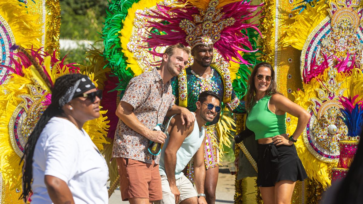 Caminar por Willemstad es sumergirse en la historia viva de Curazao, con sus fachadas coloniales y su vibrante multiculturalidad.