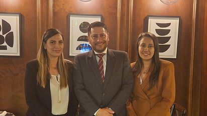 Yelitza Roa, directora comercial de Bestravel Service; Juan Carlos Romero, director regional de Palace Resort para Colombia y Ecuador; Dayana Barrera, ejecutiva de Ventas de Copa Airlines.