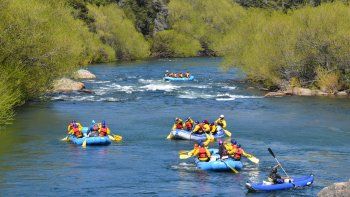 Rafting en el río Corcovado de Chubut.