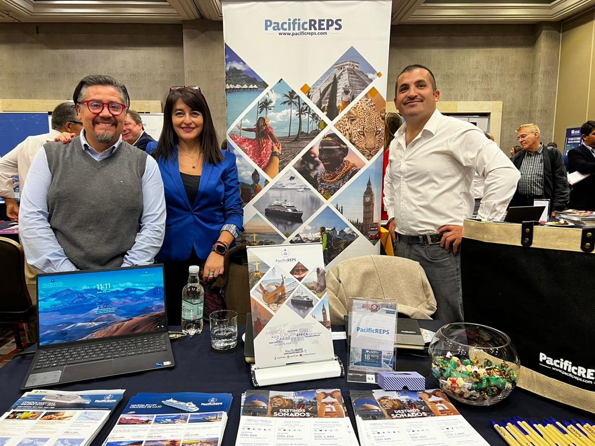 Equipo de Pacific Reps en su stand durante el Workshop de Ladevi. - Ladevi Medios y Soluciones Equipo de Pacific Reps en su stand durante el Workshop de Ladevi.