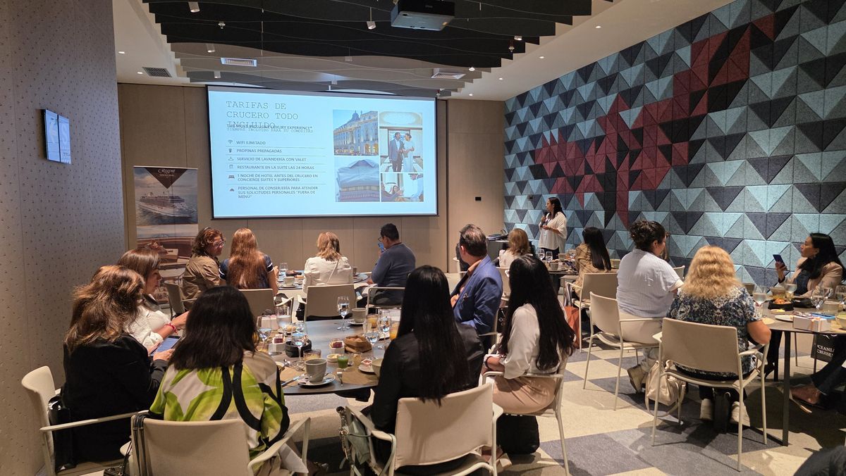 Desayuno de capacitaci&oacute;n con MP Global Cruises.