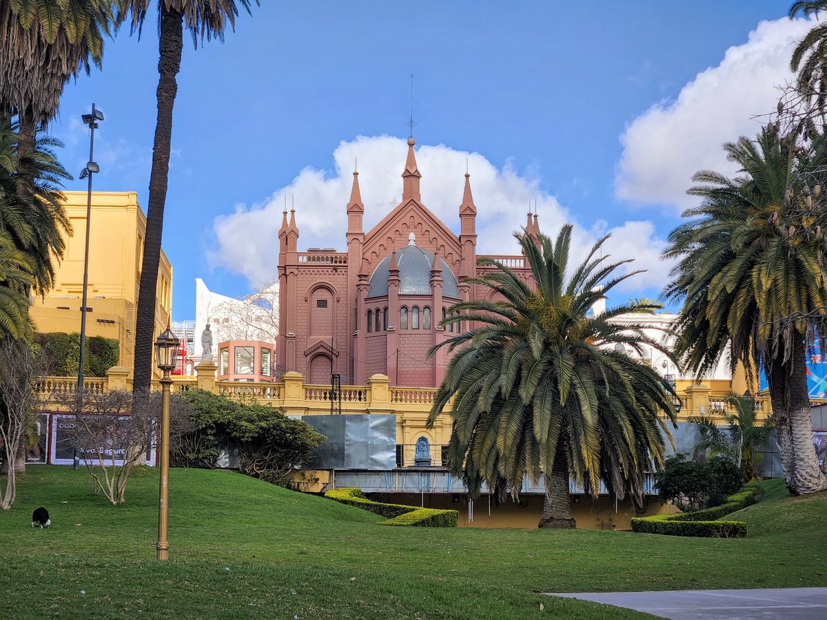 Centro Cultural Recoleta.
