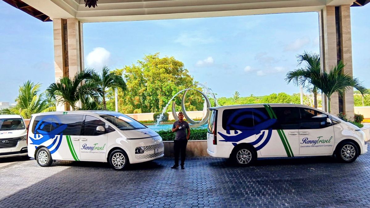 Renny Travel cuenta con una amplia y variada flota para los traslados.