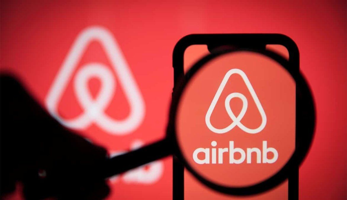 Airbnb, la principal plataforma de alquiler de pisos turísticos, alcanza cifras de negocio récord. - Ladevi Medios y Soluciones Airbnb, la principal plataforma de alquiler de pisos turísticos, alcanza cifras de negocio récord.