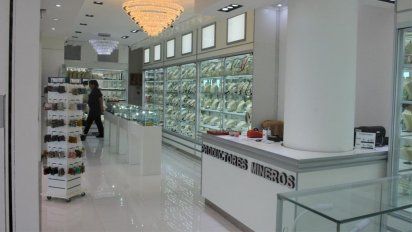 El nuevo local de Productos Mineros del aeropuerto de Cataratas del Iguazú.