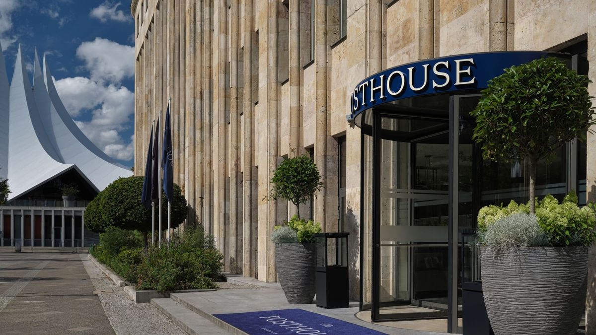 Entrada del Posthouse Berlin, primer establecimiento bajo la marca Leonardo Hotels Limited Edition