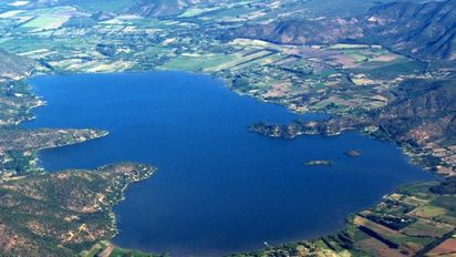 Laguna de Aculeo declarada humedal urbano: los alcances para el turismo